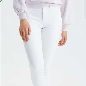 American Eagle White Jeans